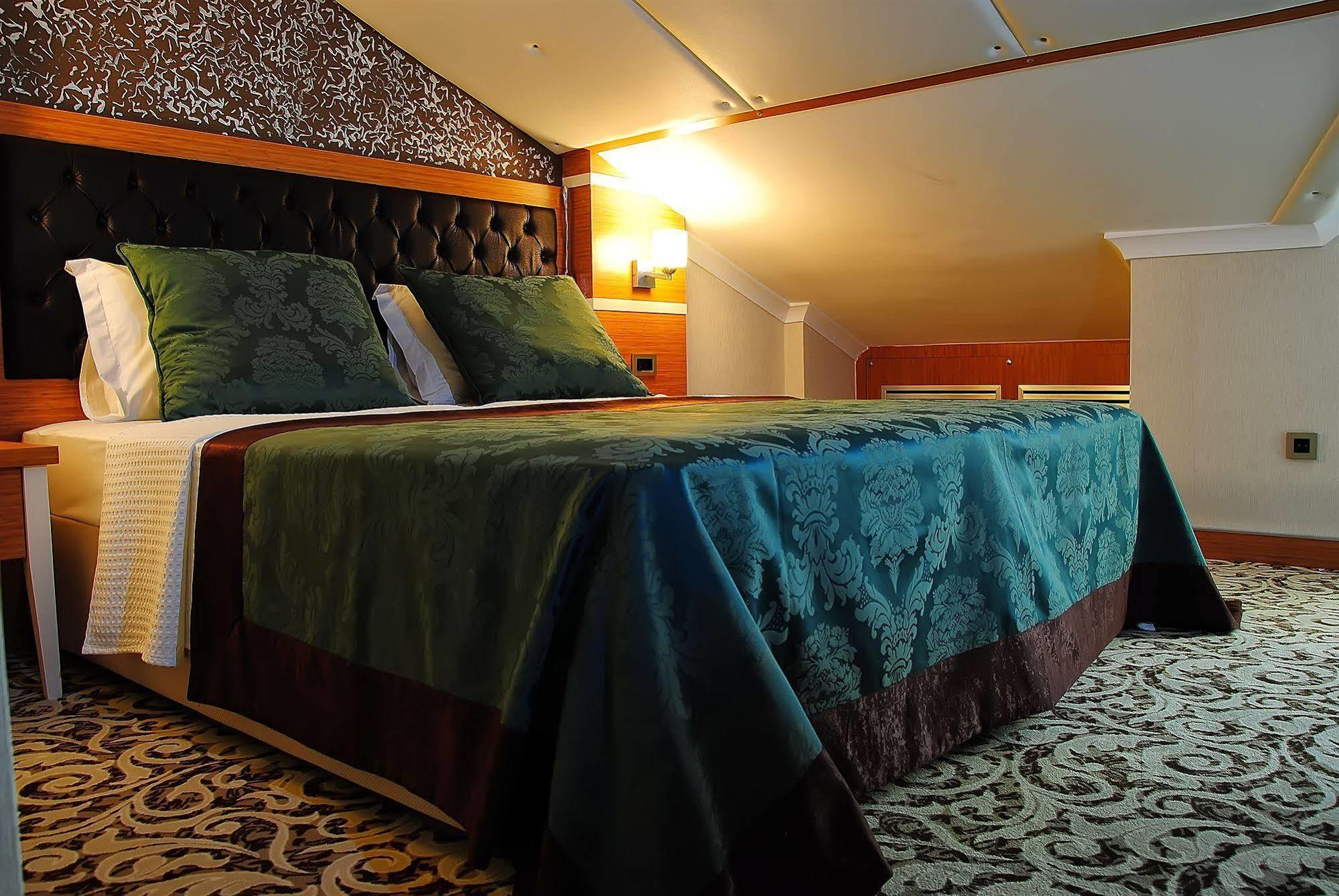 Malahit Exclusive City Hotel Фетхіє Екстер'єр фото